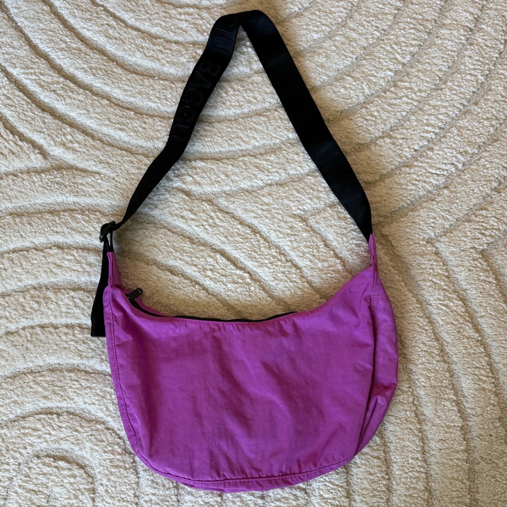Like new BAGGU Medium Nylon Crescent Bag in Extra Pink